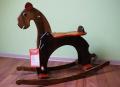 Ko� na biegunach drewniany ALEK br�zowy