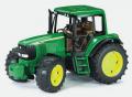 CI�GNIK JOHN DEERE 6920 TRAKTOR - BRUDER 02050