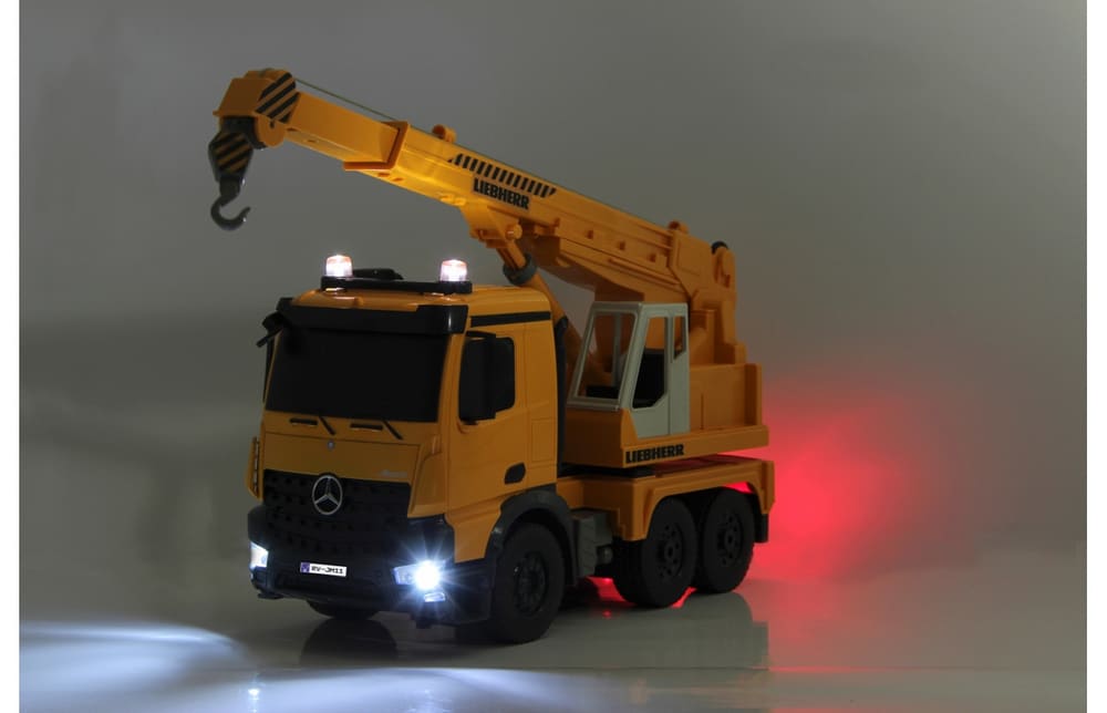 DŹWIG LIEBHERR NA PODWOZIU MERCEDES 1:20 40cm długości 2,4GHz