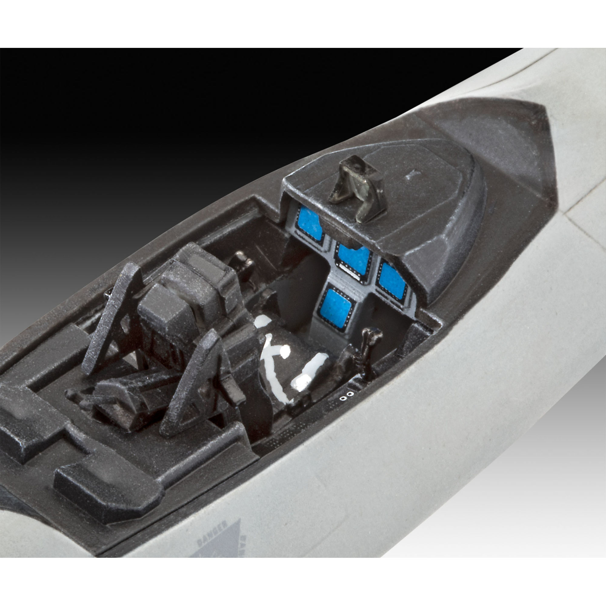 Szczegółowo odwzorowany kokpit modelu F-22A Raptor