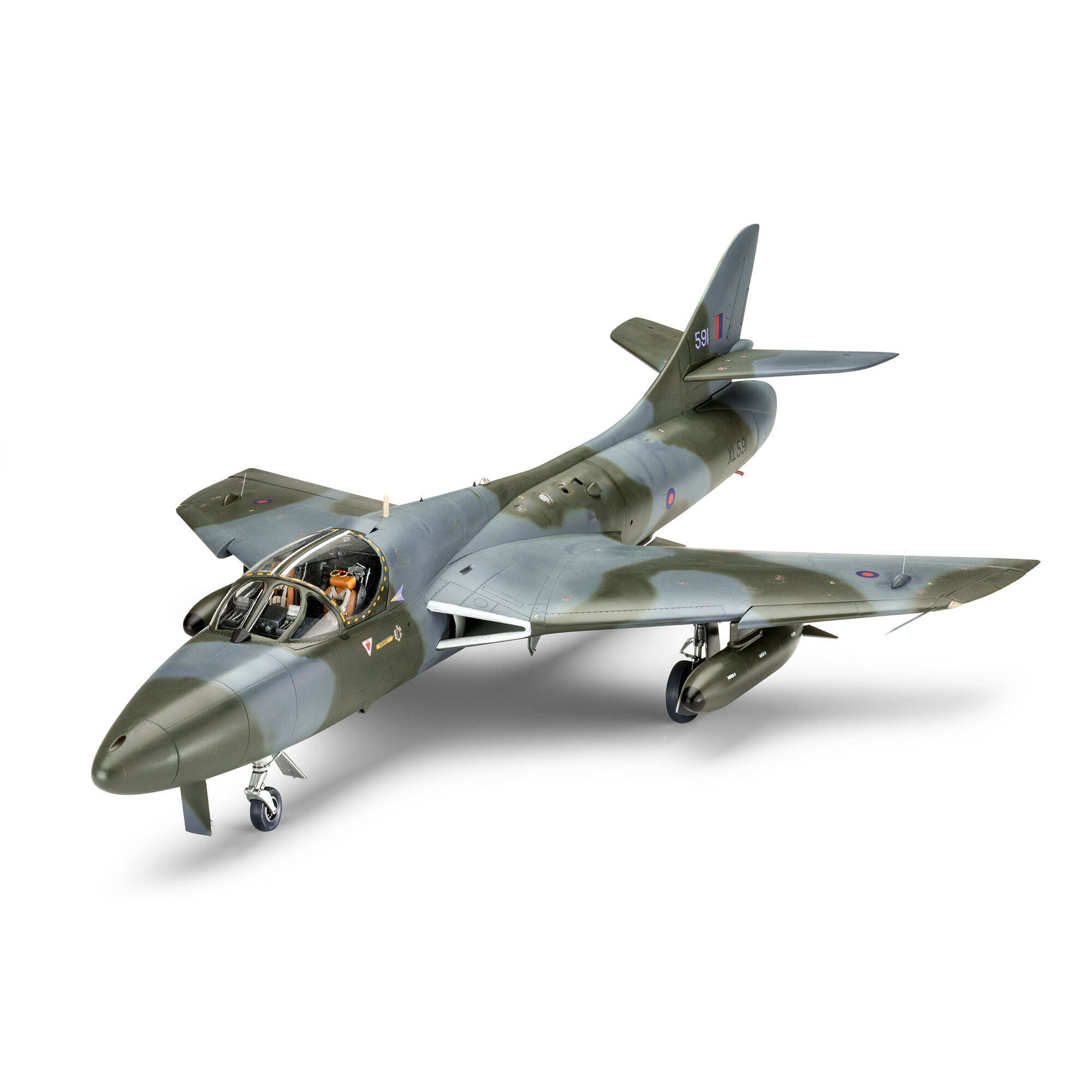 Złożony i pomalowany model Hawker Hunter T.7/T.7A