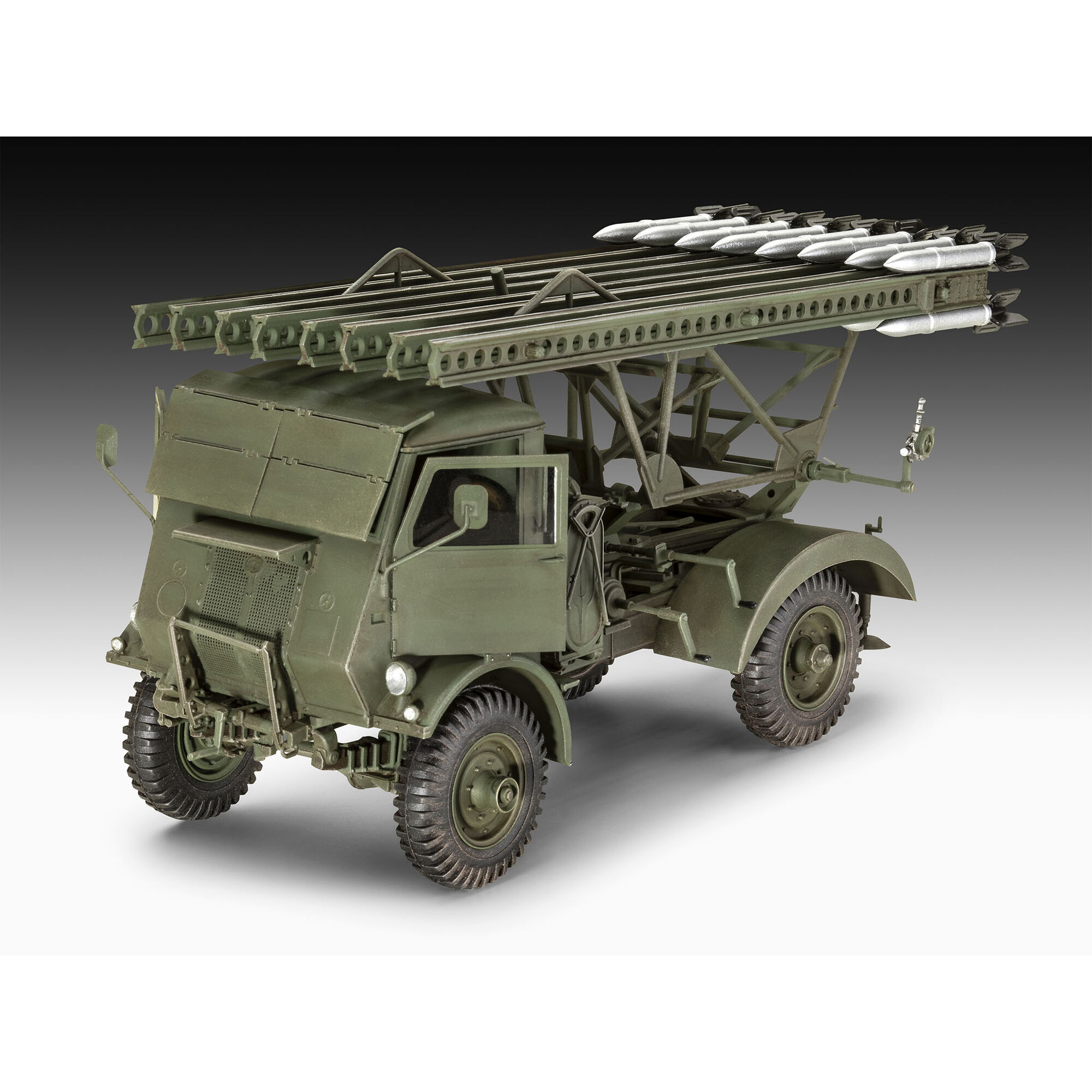 Model W.O.T. 8 z wyrzutnią BM-13-16 Katiusza