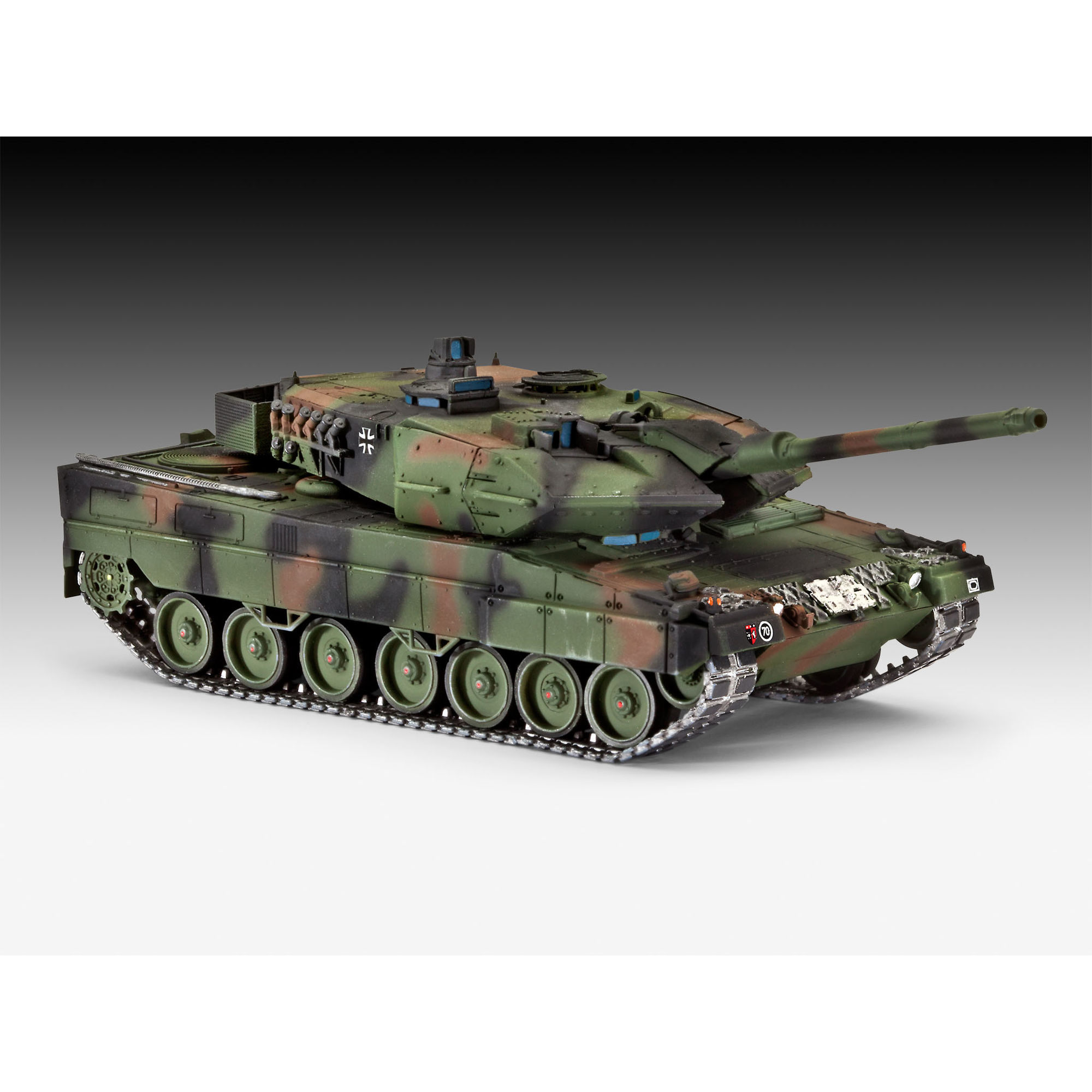 Zbliżenie pomalowanego modelu Leopard 2A6/A6M