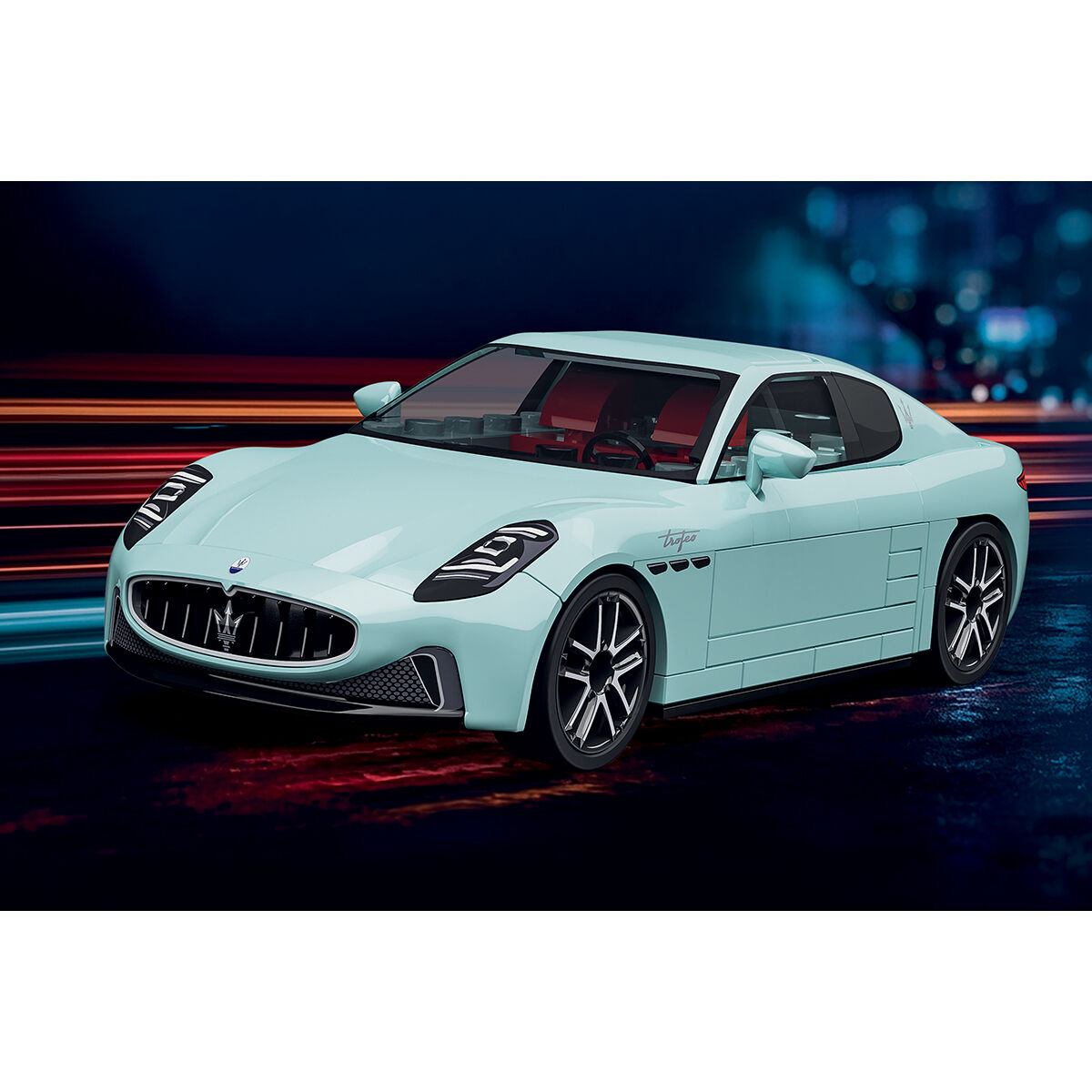 Błękitny model Maserati GranTurismo Trofeo z przodu
