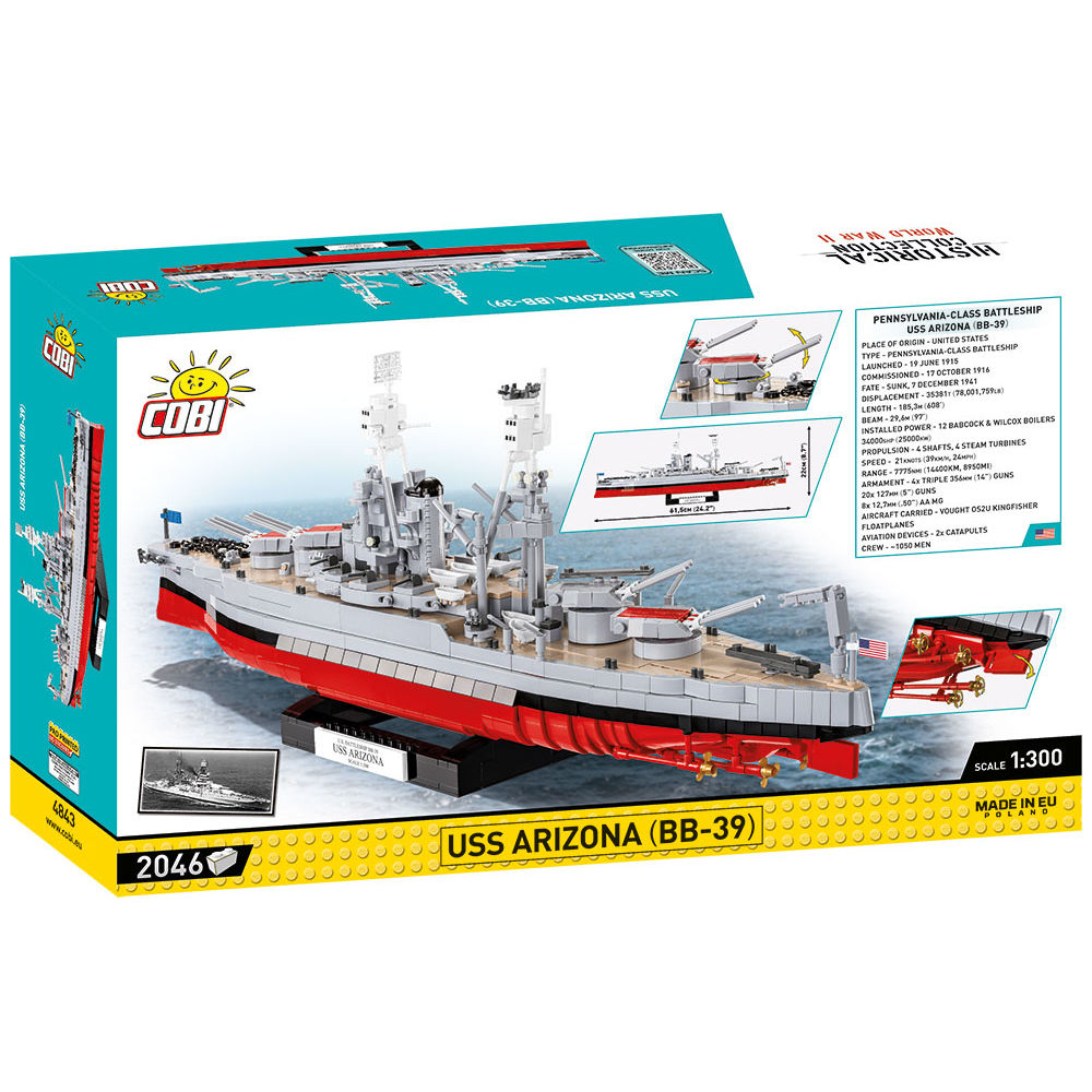 Model USS Arizona na podstawce ekspozycyjnej