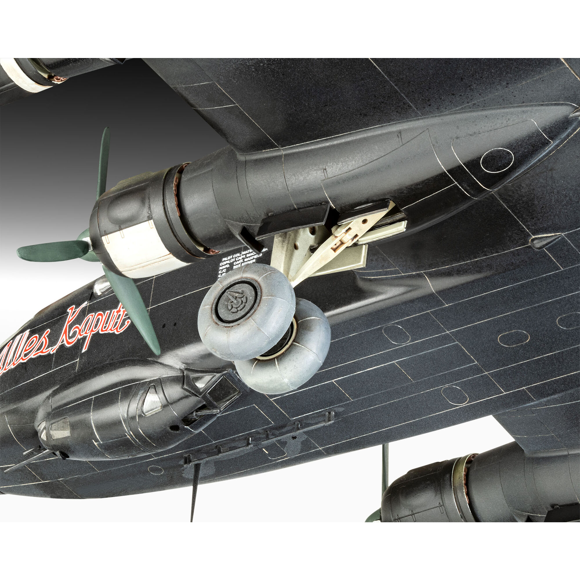 Detal gondoli silnikowej i podwozia modelu Junkers Ju 290