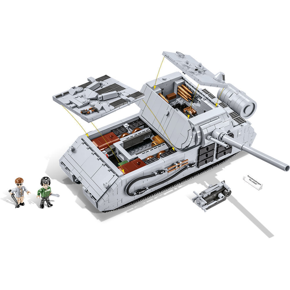 Model Panzer VIII Maus z otwartymi pokrywami i widocznym wnętrzem