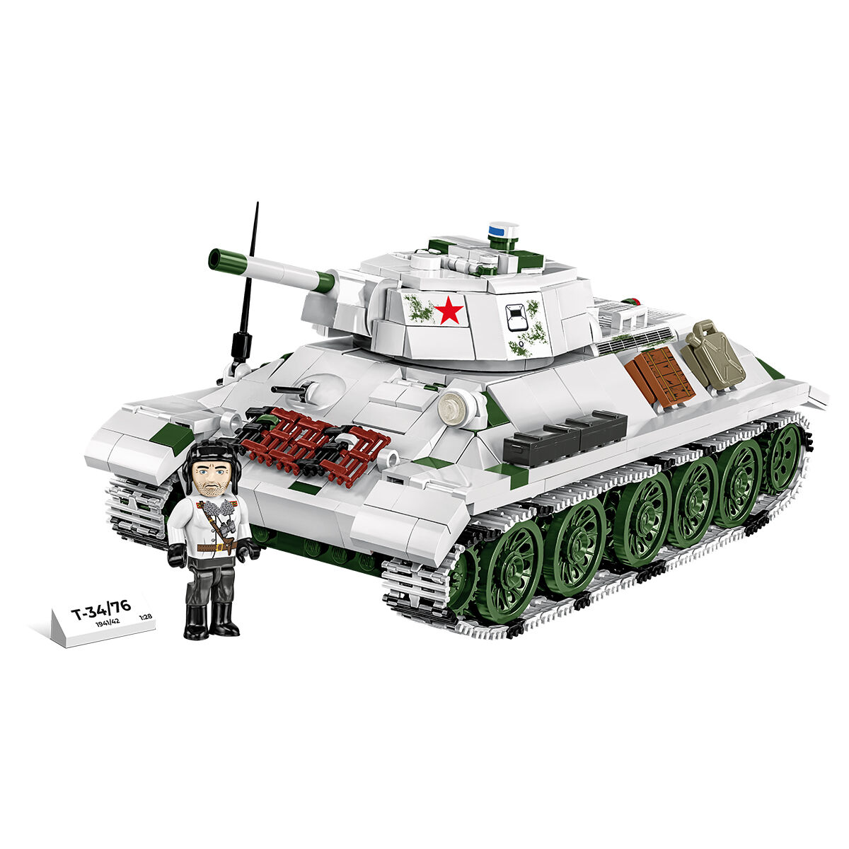 Zbudowany model T-34/76 z figurką i mini modelem silnika