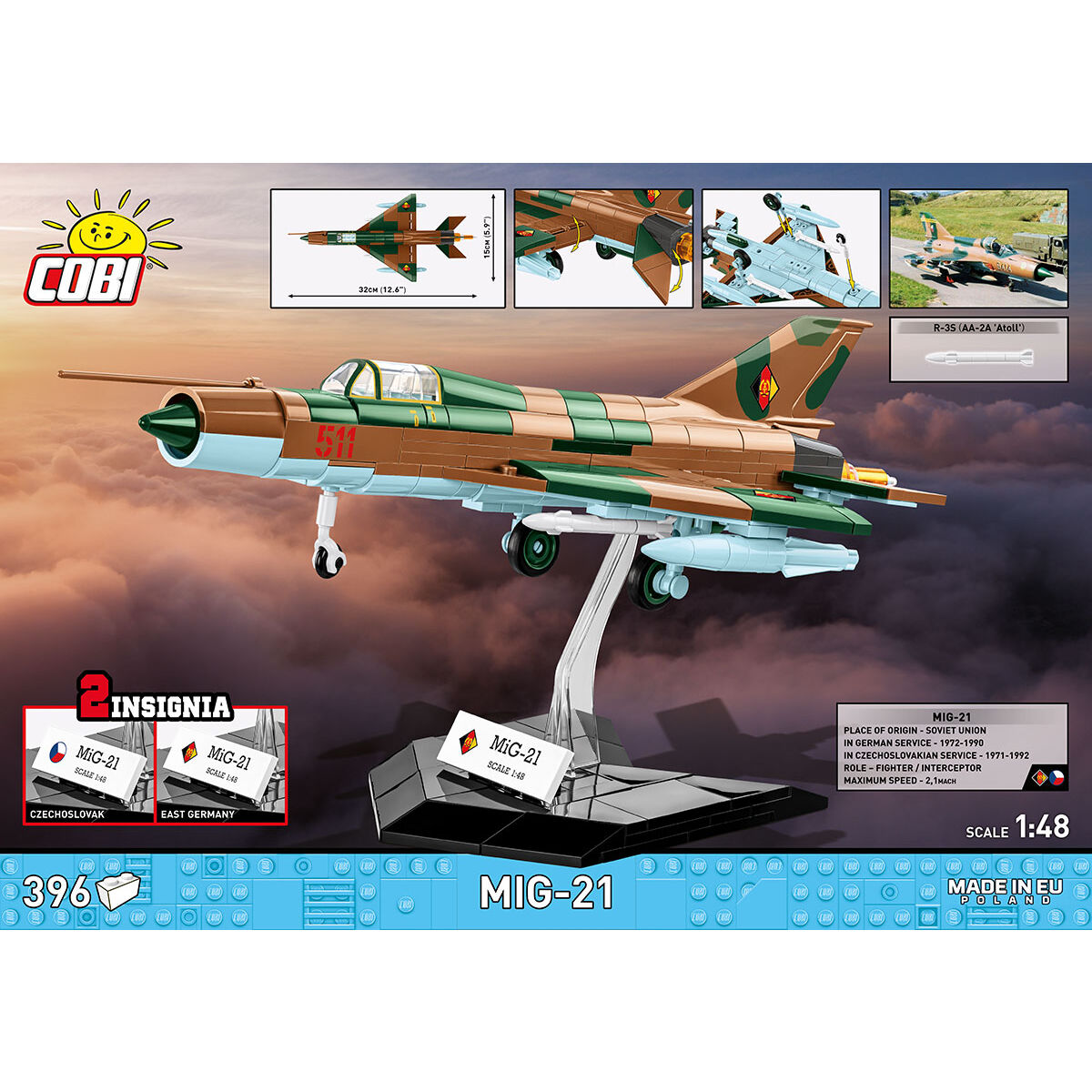 Złożony model MiG-21 na podstawce z tabliczką informacyjną