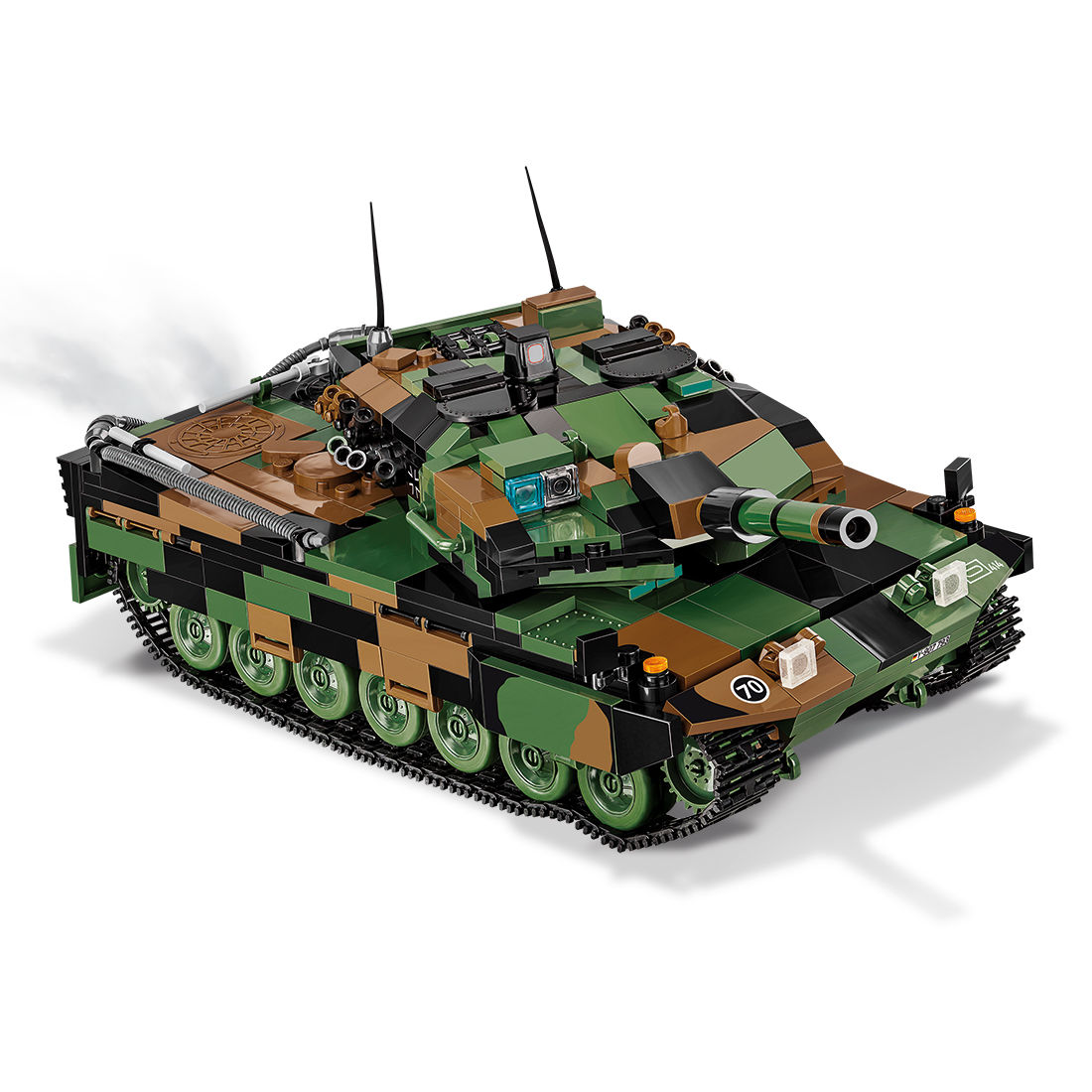 Model czołgu Leopard 2A5 TVM z klocków COBI, widok z przodu