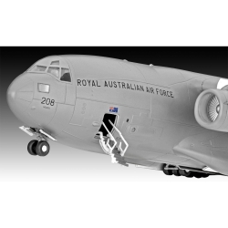 Boeing C-17A Globemaster III 1:144