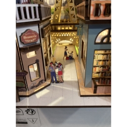 Book Nook Tiny Adventures Paris