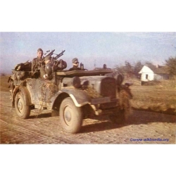Revell Einheits-PKW Kfz.4 1:35