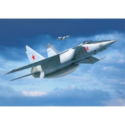 MiG-25 RBT Foxbat B, model 1:72