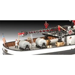 Statek strażacki The Fire Fighter 1:87
