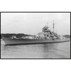 Pancernik Bismarck 1:300