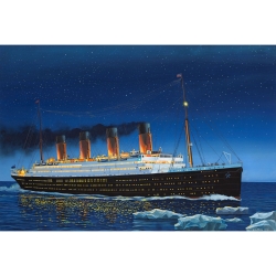 R.M.S. Titanic – model 1:700