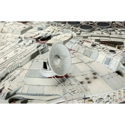 Millennium Falcon 1:72 – zestaw upominkowy