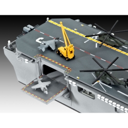USS Wasp – model 1:700