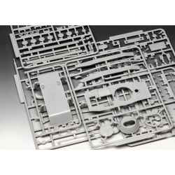 PT-76B – model 1:72