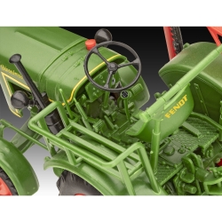Revell Fendt F20 Dieselroß – model 1:24