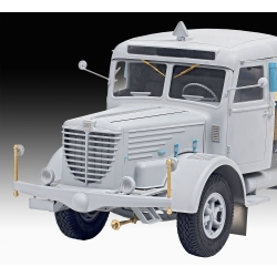 Büssing 8000 S 13 z naczepą 1:24