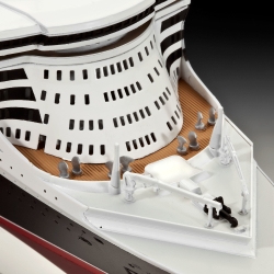 Queen Mary 2 – model statku 1:700