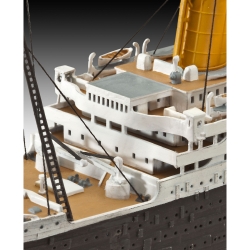 R.M.S. Titanic – model 1:700