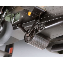 Lancaster B.III Dambuster 1:72