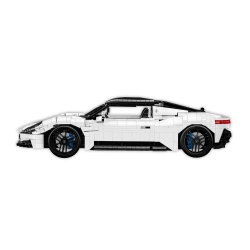 Maserati MC20 – model z klocków 1:12