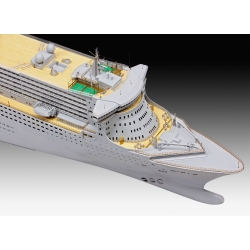 Queen Mary 2 – model statku 1:400