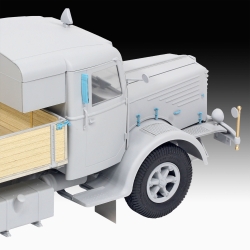 Büssing 8000 S 13 z naczepą 1:24