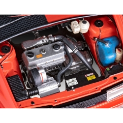 VW Corrado 1:24 – zestaw upominkowy
