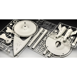 Revell Star Trek U.S.S. Enterprise NCC-1701