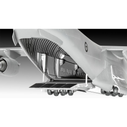 Boeing C-17A Globemaster III 1:144