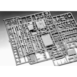 SWS z Flak 43 i przyczepą 1:72