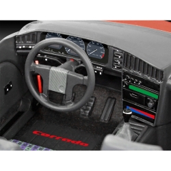 VW Corrado 1:24 – zestaw upominkowy