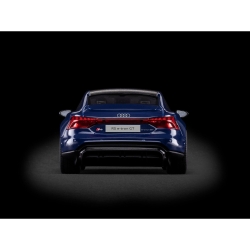 Audi RS e-tron GT Easy-Click 1:24