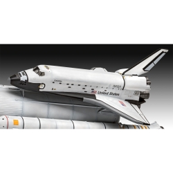 Space Shuttle z rakietami 1:144