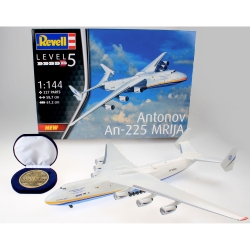 Antonov An-225 Mrija 1:144