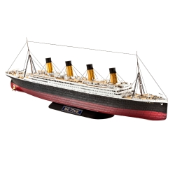 R.M.S. Titanic – model 1:700